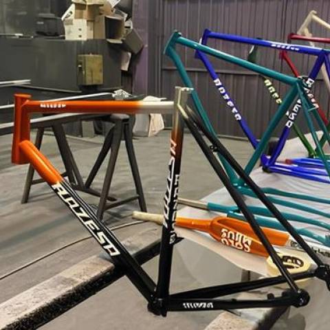 Personalización y pintado de bicicletas